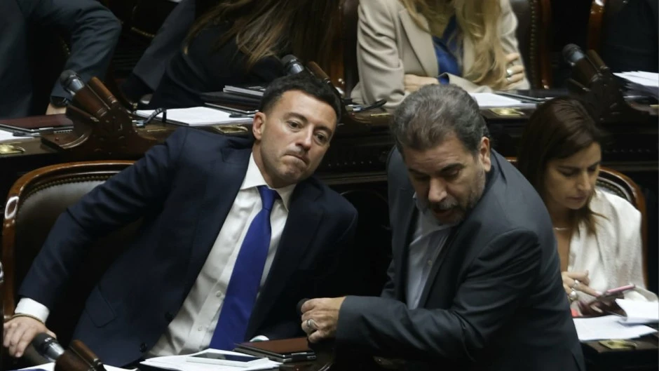 68e6e085db493_940_529!