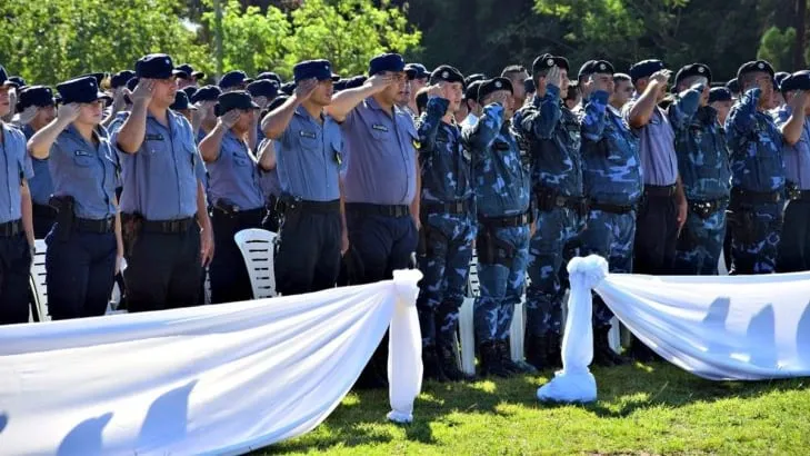 policía-730x486