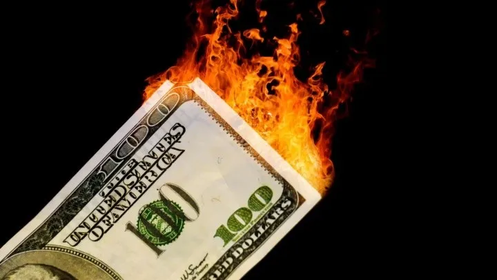 cotizacion_del_dolar_hoy_fuego.jpg_245816420