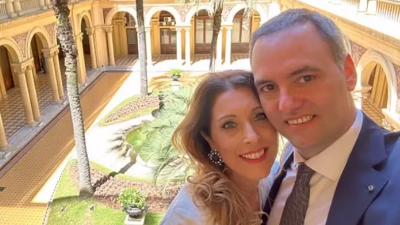 manuel-adorni-bettina-angletti-casa-rosada