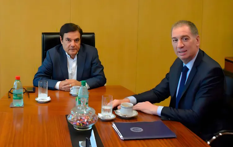 b49a30bb-38ff-479d-9fc2-b6be55ecc8e4