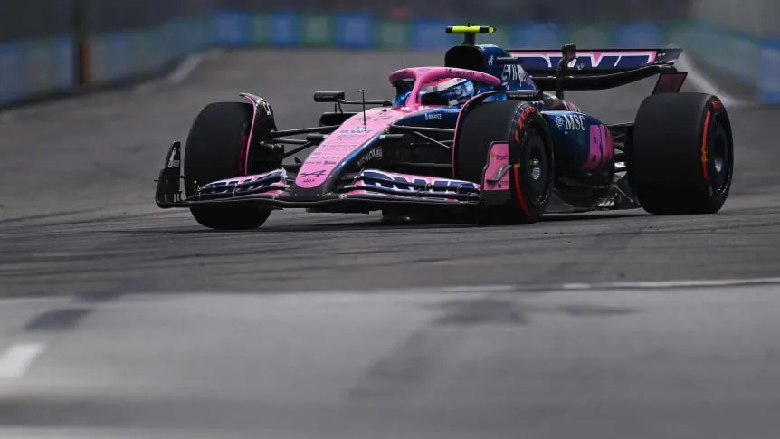 franco-colapinto-en-el-gp-de-singapur_862x485