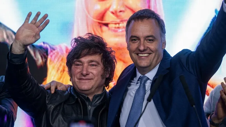 javier-milei-manuel-adorni