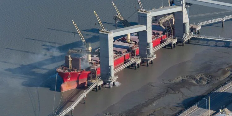 hidrovia-carguero-750x375