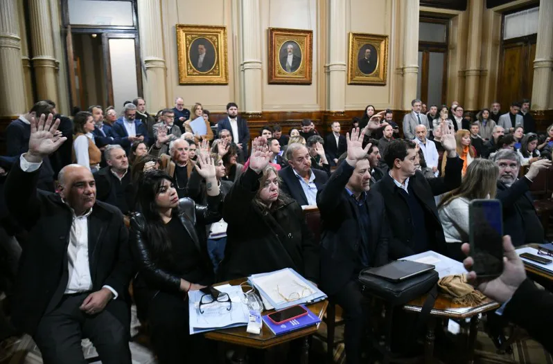 6866f8d6bb6e9_798_526!