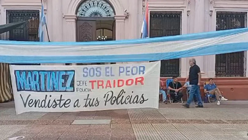 protesta-policial-despedidos-813x458