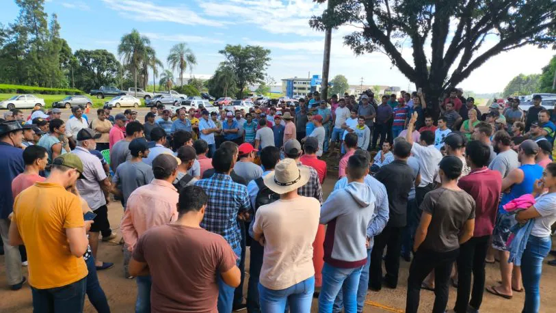 Tabacaleros-piden-precios-de-referencia-mientras-la-Cooperativa-abre-el-acopio-para-evitar-el-contrabando-1-813x458 (1)