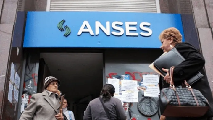 oficializaron_el_pago_de_un_nuevo_bono_de_70_mil_pesos_para_jubilados_y_pensionados_en_agosto_1_-1-.png_1282172404