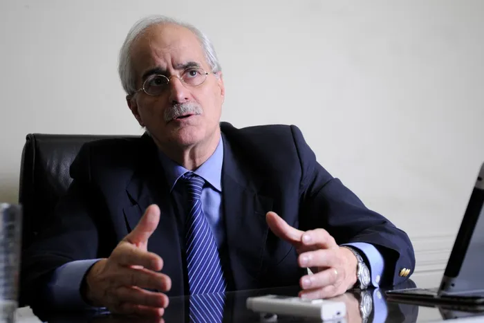 975981-taiana-20-282-29