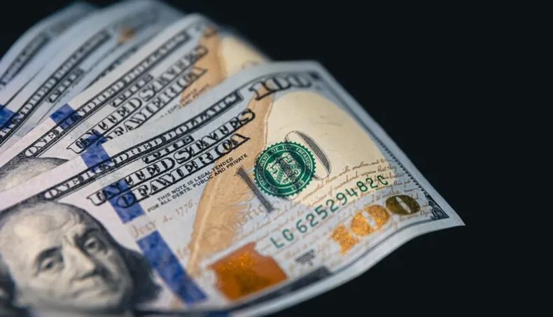 dolar-blue-dolares-billetes-divisas