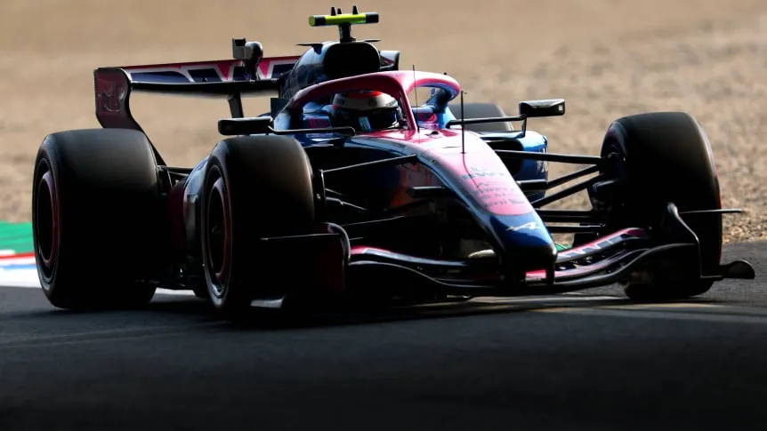 franco-colapinto-piloto-de-alpine-en-el-gp-de-japon_862x485